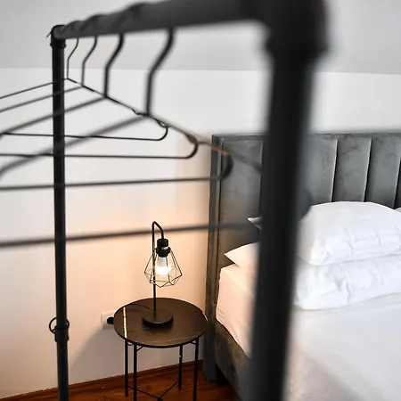 Manini Penthouse *